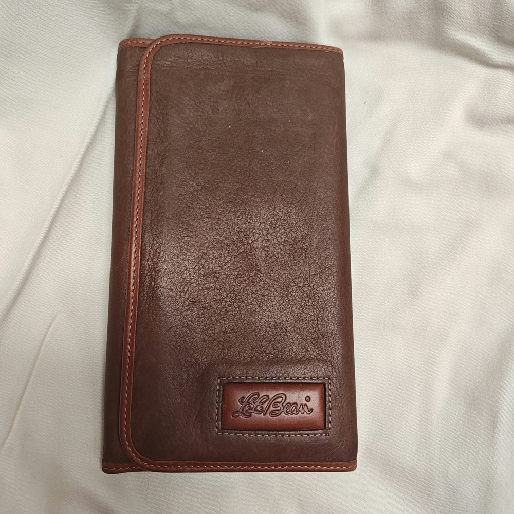 LL Bean Brown Leather Wallet